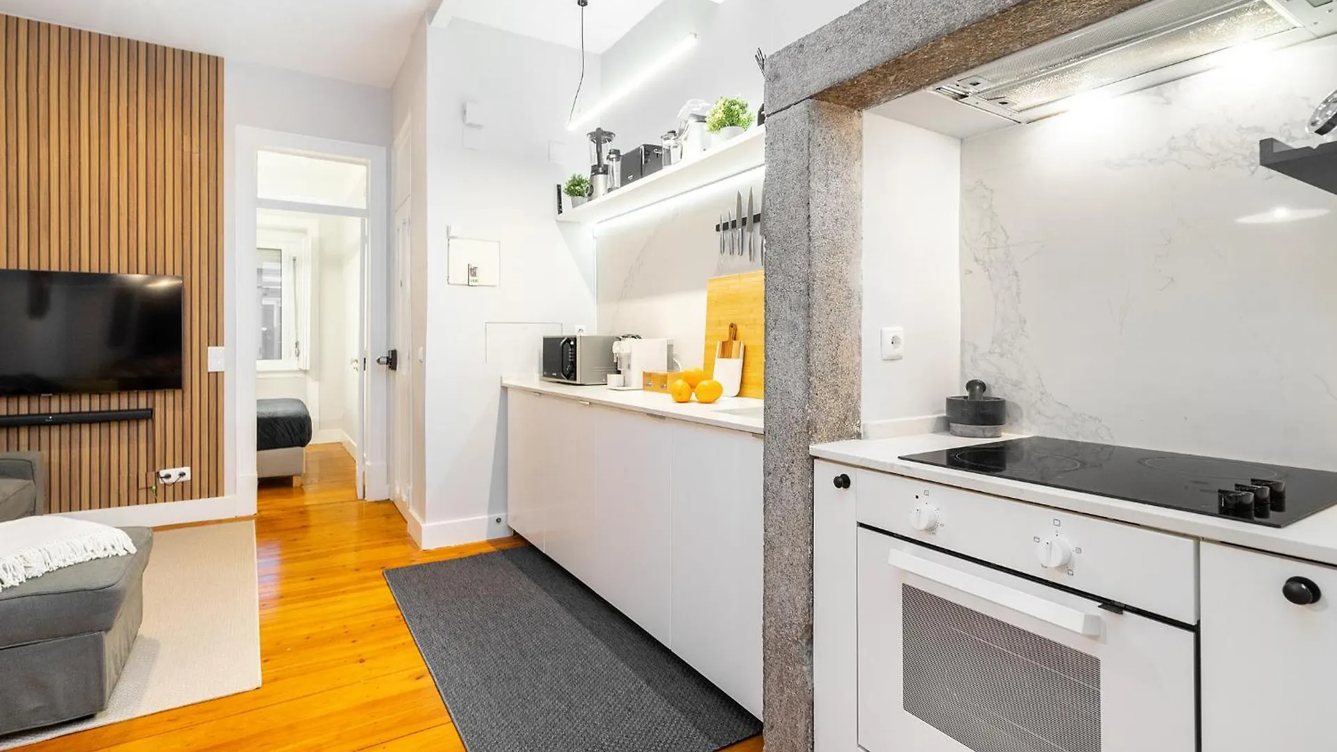 Apartment Whome Urban Oasis Haven With Ac, Patio & Washer Lisbon Portugal